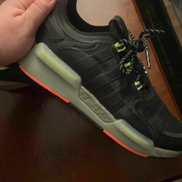 Mens Adidas - Picture 1 of 4